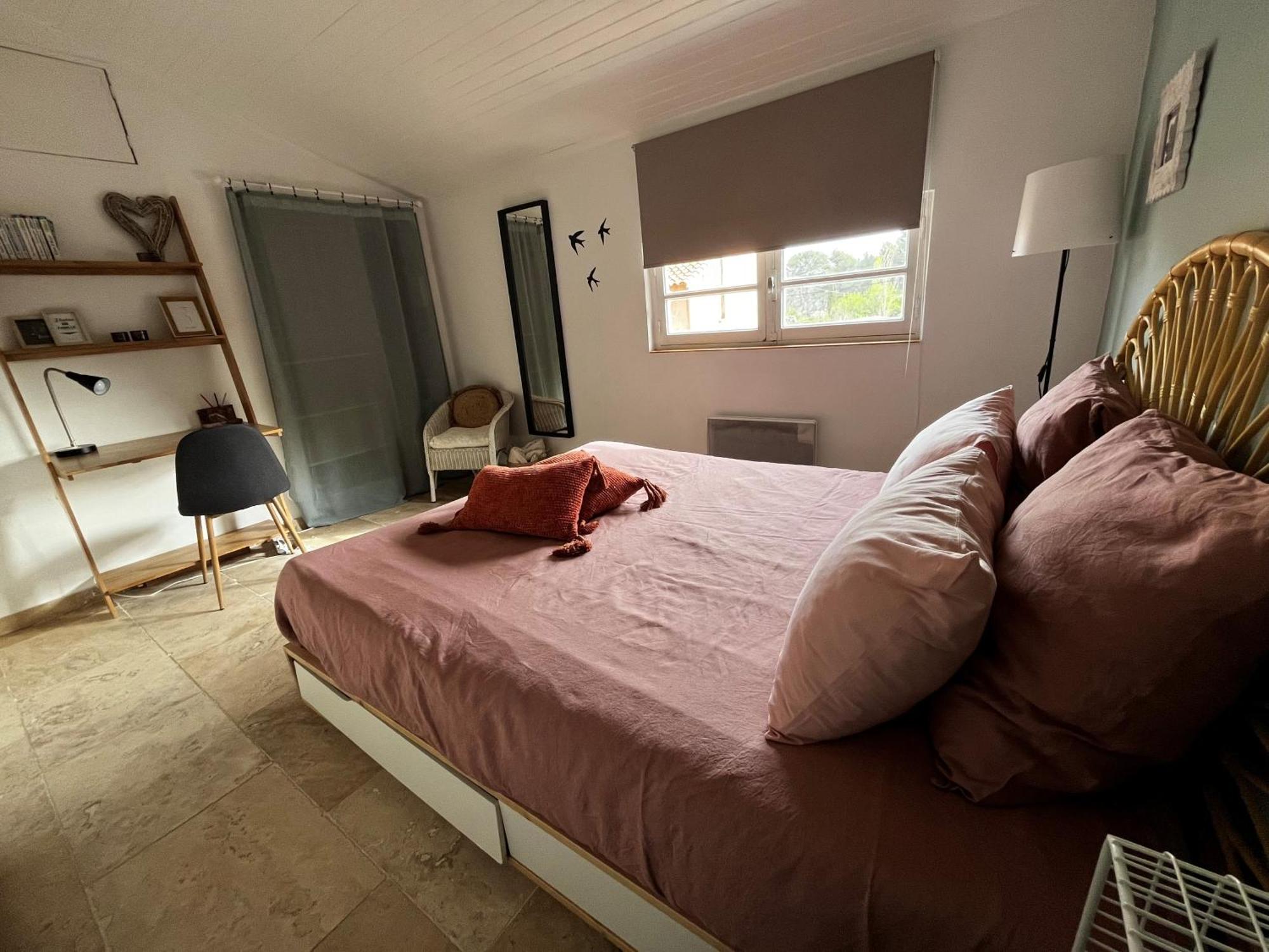 Maison Provencale Au Calme De La Campagne Avec Jacuzzi Aix-en-Provence Bagian luar foto