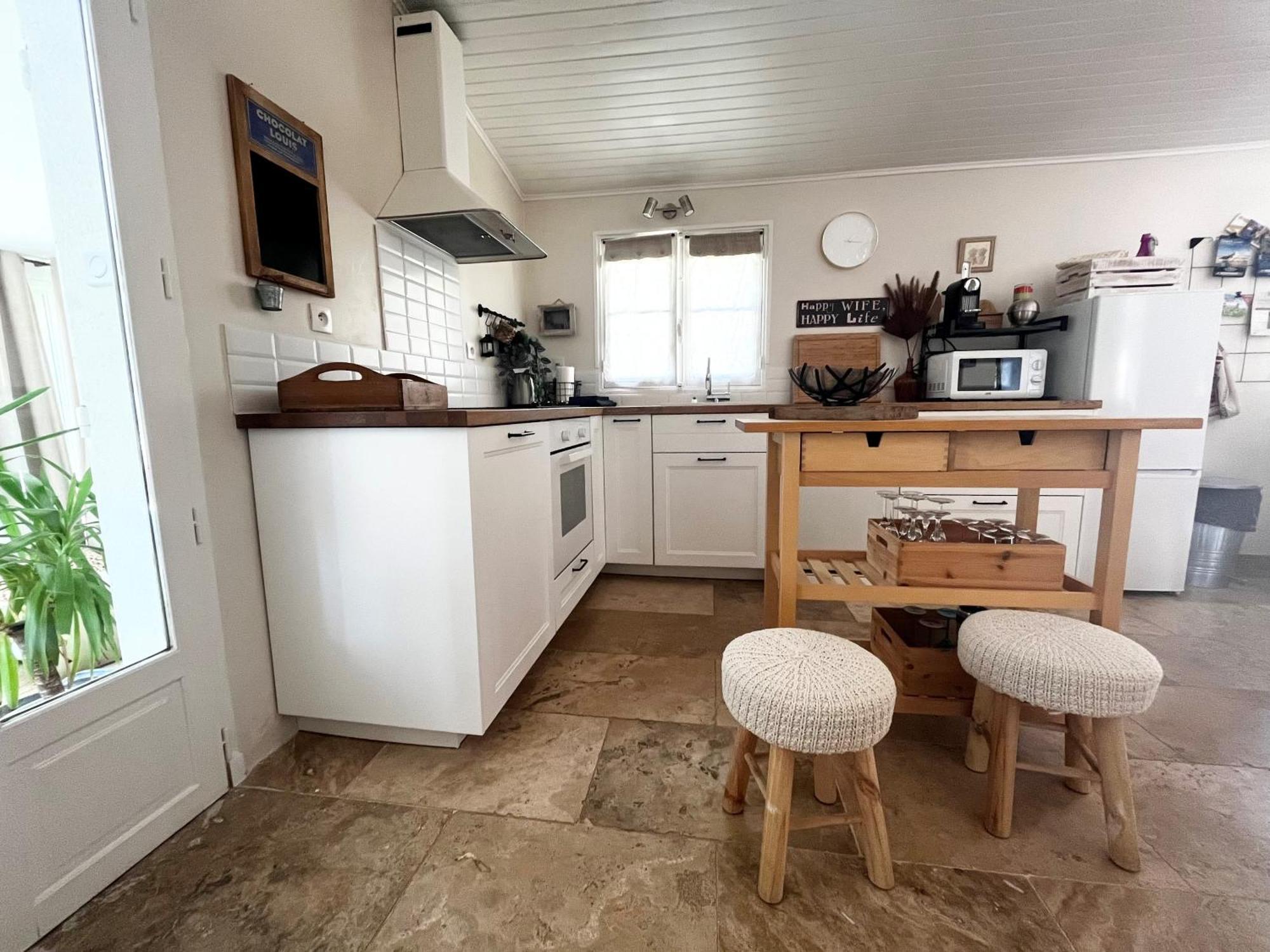 Maison Provencale Au Calme De La Campagne Avec Jacuzzi Aix-en-Provence Bagian luar foto
